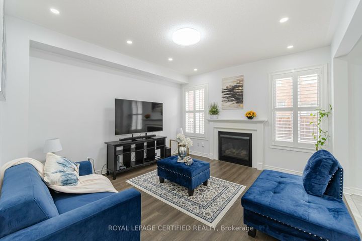 Photo 14 at 335 Bessborough Drive, HA Harrison, Milton