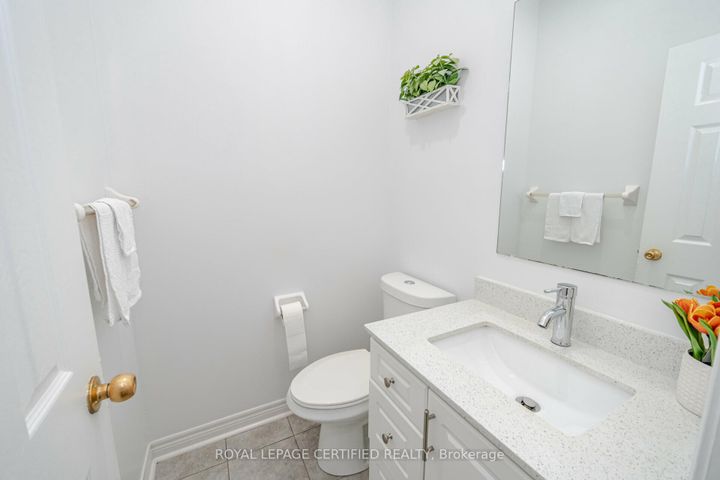Photo 16 at 335 Bessborough Drive, HA Harrison, Milton