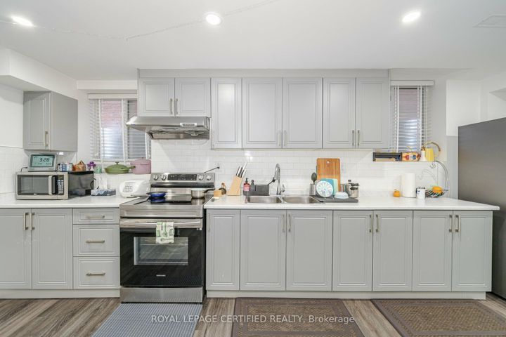 Photo 31 at 335 Bessborough Drive, HA Harrison, Milton