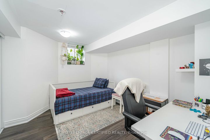 Photo 34 at 335 Bessborough Drive, HA Harrison, Milton