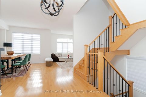 Photo 10 at 12 Globemaster Lane, Oak Ridges, Richmond Hill