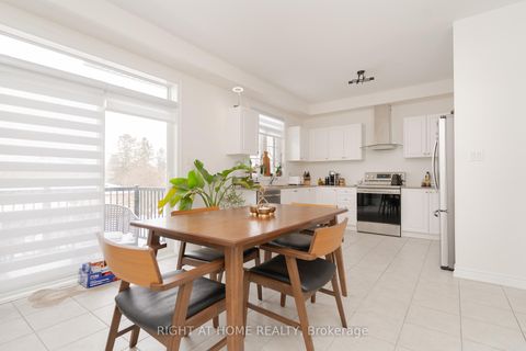 Photo 12 at 12 Globemaster Lane, Oak Ridges, Richmond Hill