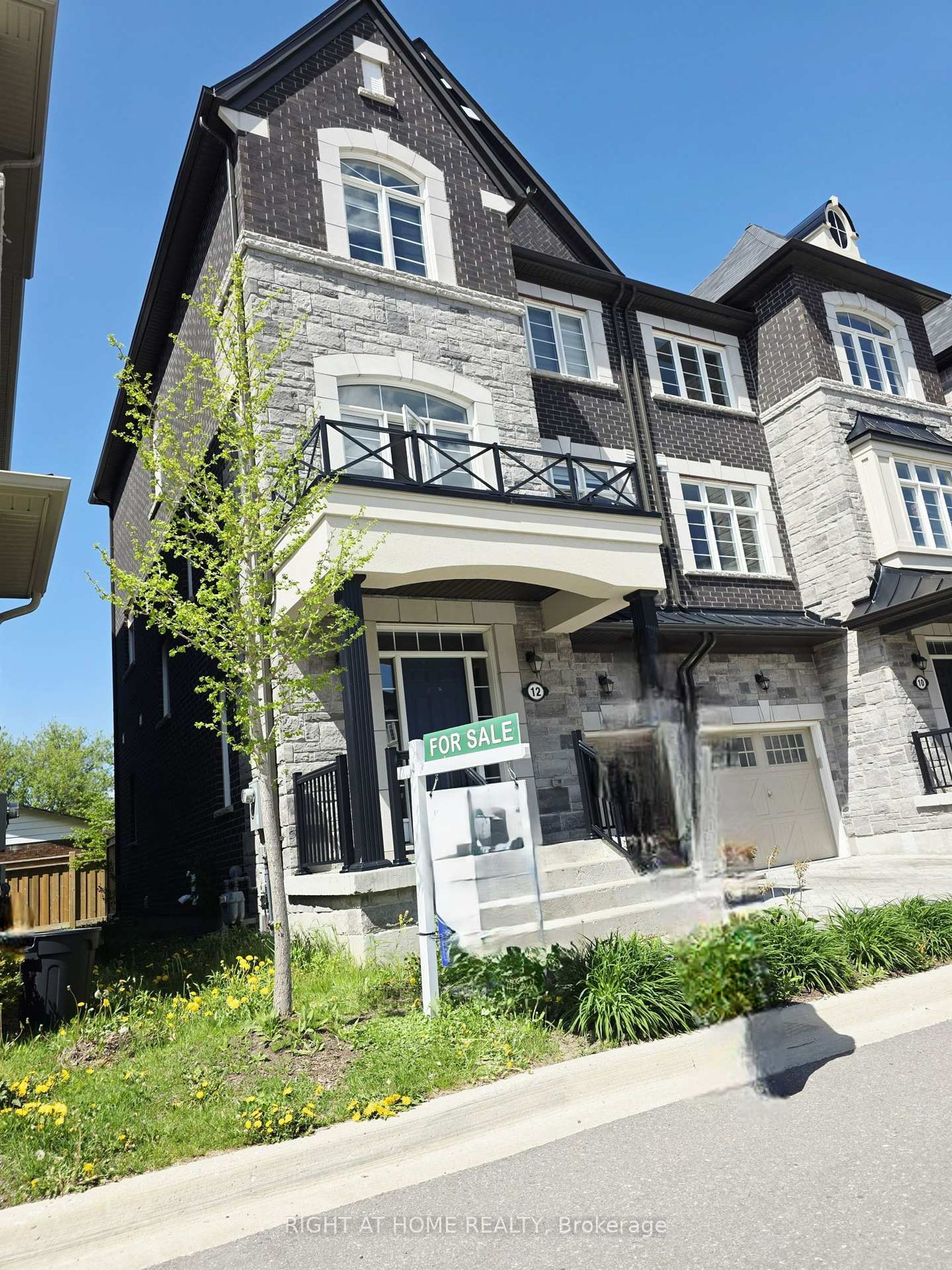 12 Globemaster Lane, Oak Ridges, Richmond Hill 