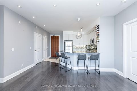 Photo 17 at 610 - 4700 Highway 7 Rd, East Woodbridge, Vaughan