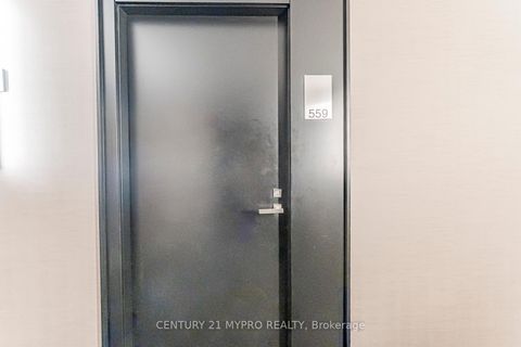 Photo 8 at 559 - 31 Tippett Road, Clanton Park, Toronto