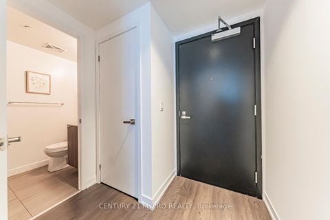Photo 11 at 559 - 31 Tippett Road, Clanton Park, Toronto