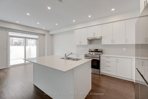 Photo 7 at 73 Gemini Drive, Rural Barrie Southeast, Barrie