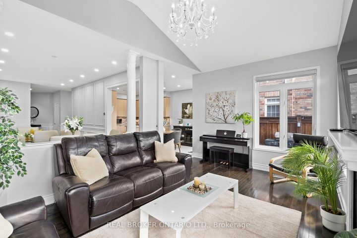 Photo 13 at 3450 Trilogy Trail S, Churchill Meadows, Mississauga