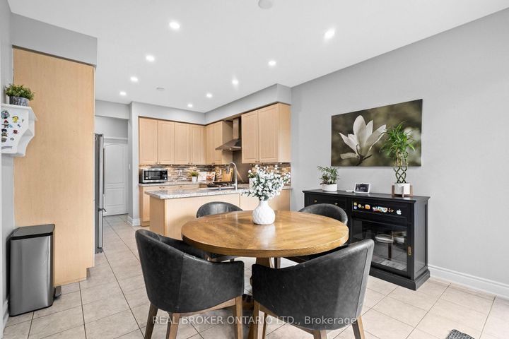 Photo 14 at 3450 Trilogy Trail S, Churchill Meadows, Mississauga