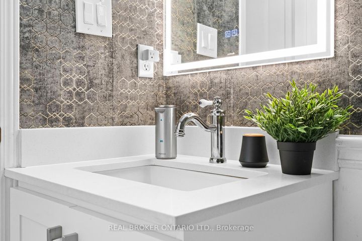 Photo 21 at 3450 Trilogy Trail S, Churchill Meadows, Mississauga