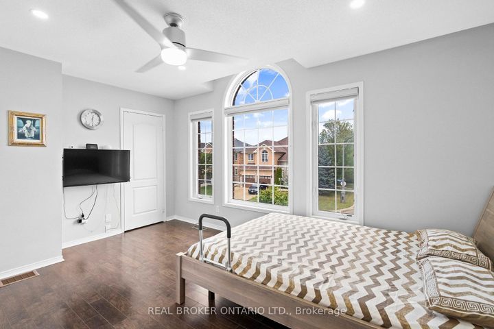 Photo 23 at 3450 Trilogy Trail S, Churchill Meadows, Mississauga