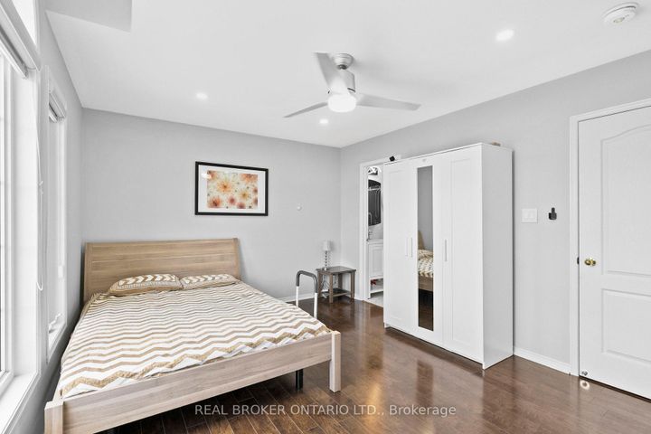Photo 25 at 3450 Trilogy Trail S, Churchill Meadows, Mississauga