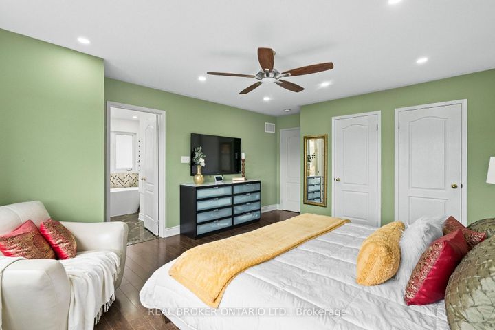 Photo 32 at 3450 Trilogy Trail S, Churchill Meadows, Mississauga