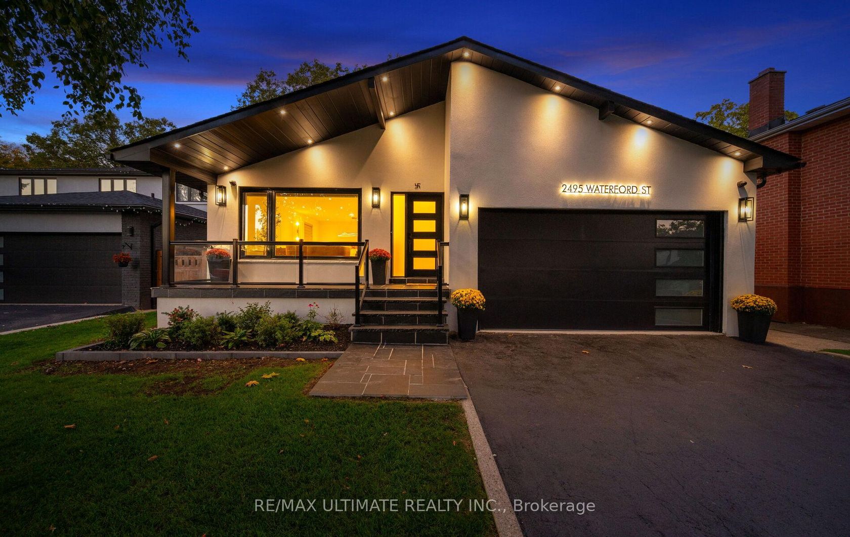 2495 Waterford Street, WO West, Oakville by Loree Meneguzzi Real Estate 2495 Waterford Street, WO West, Oakville
