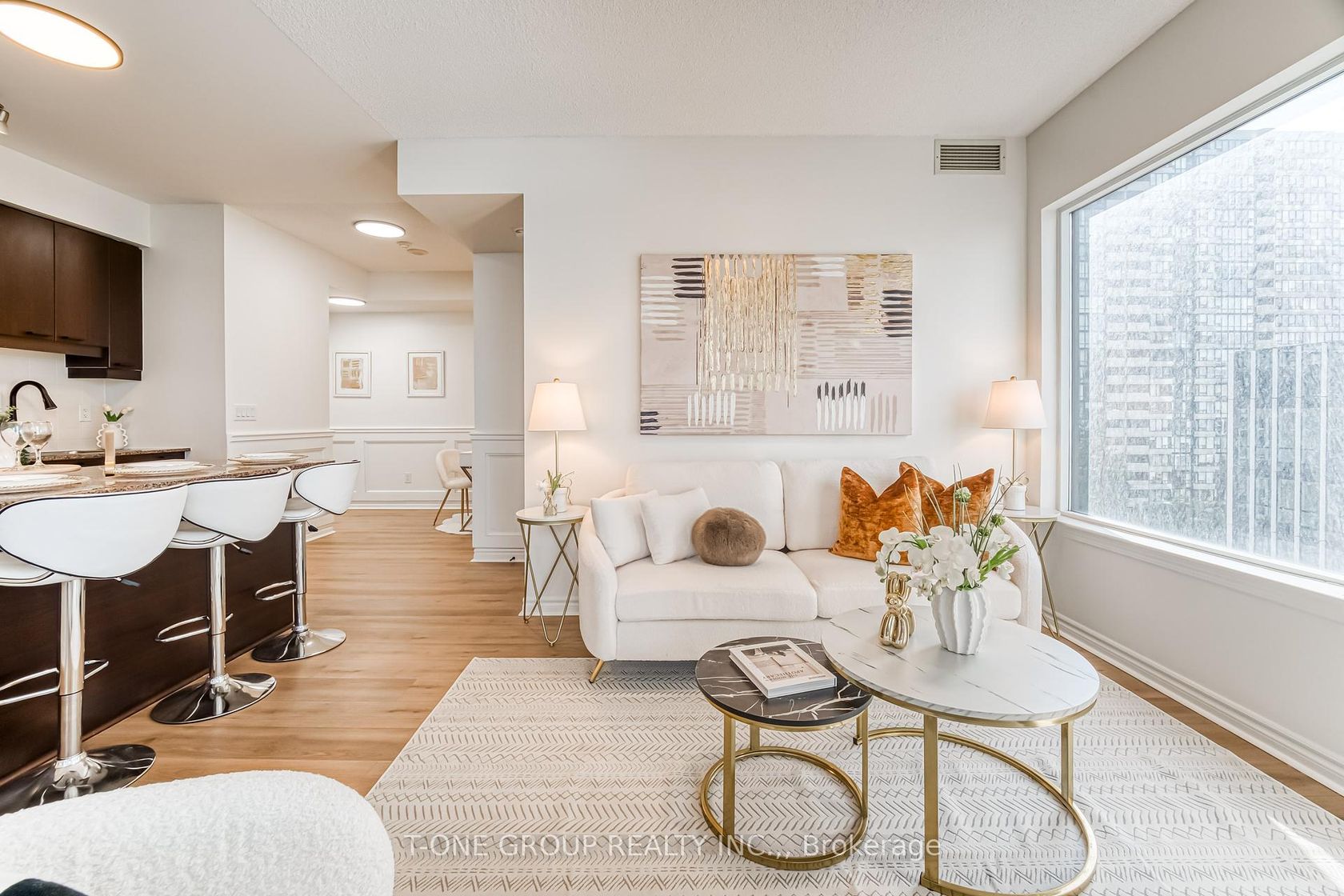 702 - 385 Prince Of Wales Drive, City Centre, Mississauga 