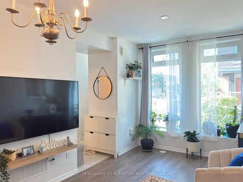 Photo 4 at 112 - 11 Applewood Lane, Etobicoke West Mall, Toronto