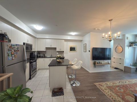 Photo 7 at 112 - 11 Applewood Lane, Etobicoke West Mall, Toronto