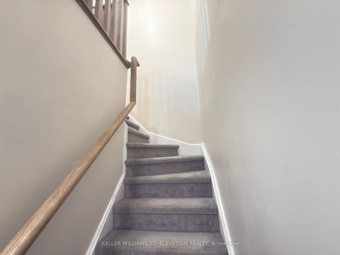 Photo 15 at 112 - 11 Applewood Lane, Etobicoke West Mall, Toronto