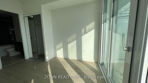 Photo 13 at 1506 - 3900 Confederation Parkway, City Centre, Mississauga