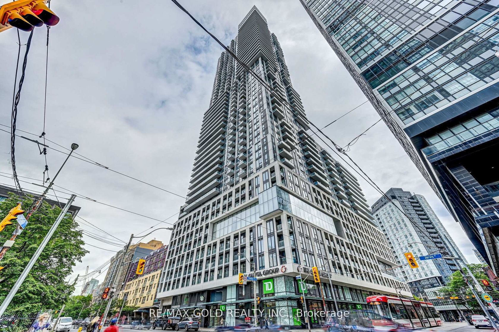1116 - 251 Jarvis Street, South St. James Town, Toronto by Loree Meneguzzi Real Estate 1116 - 251 Jarvis Street, South St. James Town, Toronto