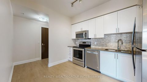 Photo 7 at LPH2-05 - 75 North Park Road, Beverley Glen, Vaughan