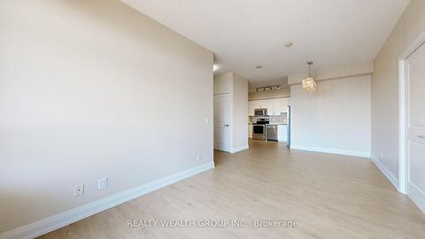 Photo 9 at LPH2-05 - 75 North Park Road, Beverley Glen, Vaughan