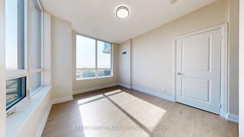 Photo 14 at LPH2-05 - 75 North Park Road, Beverley Glen, Vaughan