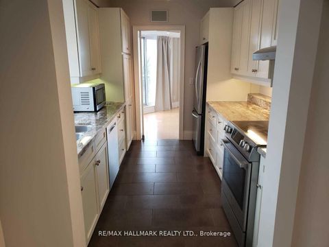 Photo 8 at Ph801 - 1801 Bayview Avenue, Leaside, Toronto