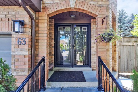 Photo 1 at 63 Mistleflower Court, Oak Ridges, Richmond Hill