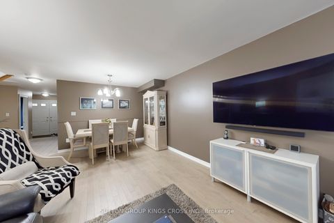 Photo 7 at 63 Mistleflower Court, Oak Ridges, Richmond Hill