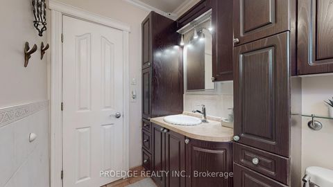 Photo 20 at 262 Randall Crescent, Cliffcrest, Toronto