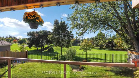 Photo 24 at 262 Randall Crescent, Cliffcrest, Toronto