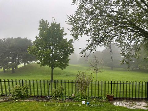 Photo 27 at 262 Randall Crescent, Cliffcrest, Toronto