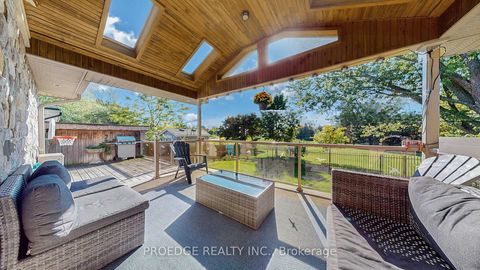 Photo 32 at 262 Randall Crescent, Cliffcrest, Toronto