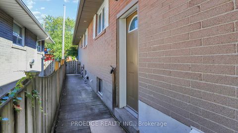 Photo 34 at 262 Randall Crescent, Cliffcrest, Toronto