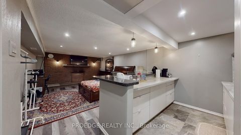 Photo 35 at 262 Randall Crescent, Cliffcrest, Toronto