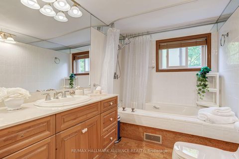 Photo 25 at 2033 Water's Edge Drive, BR Bronte, Oakville