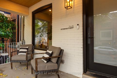 Photo 1 at 768 Richmond Street W, Niagara, Toronto