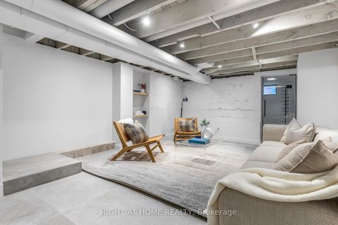 Photo 34 at 768 Richmond Street W, Niagara, Toronto