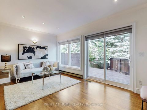 Photo 9 at 12 Westbrook Avenue, Lumsden, Toronto