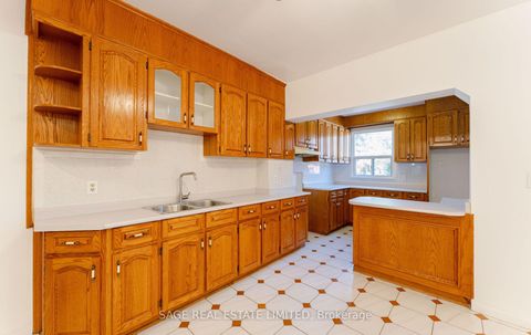 Photo 10 at 164 Symington Avenue, Junction, Toronto