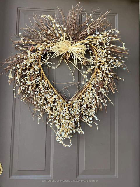 Photo 7 at 49 Felt Crescent, Bayshore, Barrie