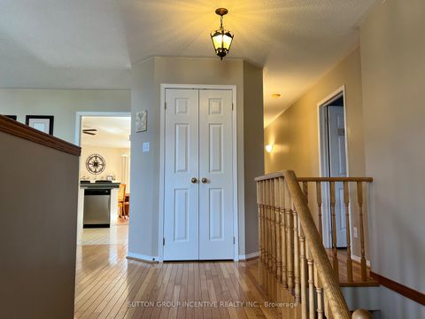 Photo 8 at 49 Felt Crescent, Bayshore, Barrie