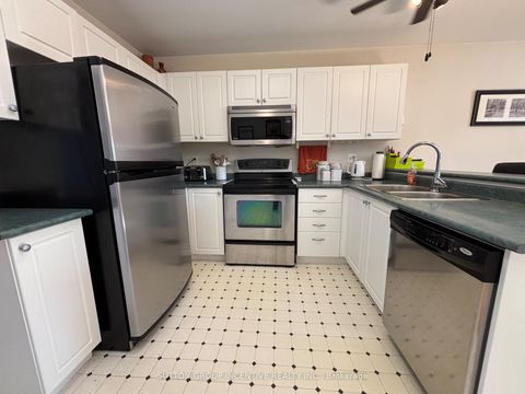 Photo 21 at 49 Felt Crescent, Bayshore, Barrie