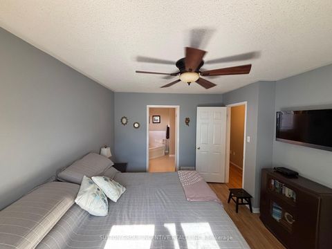 Photo 27 at 49 Felt Crescent, Bayshore, Barrie