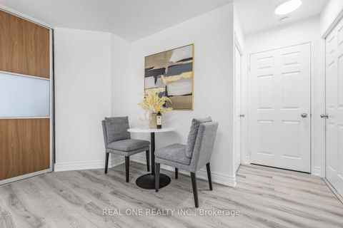 Photo 6 at 1015 - 7 Bishop Avenue, Newtonbrook East, Toronto