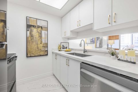 Photo 14 at 1015 - 7 Bishop Avenue, Newtonbrook East, Toronto