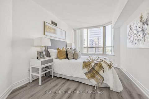 Photo 15 at 1015 - 7 Bishop Avenue, Newtonbrook East, Toronto