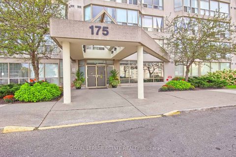 Photo 1 at 407 - 175 Cedar Ave Avenue, Harding, Richmond Hill Photo 1 at 407 - 175 Cedar Ave Avenue, Harding, Richmond Hill