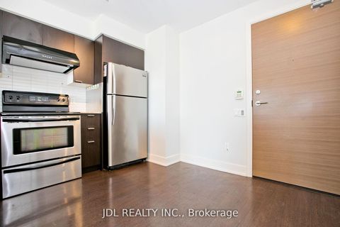 Photo 8 at 911 - 23 Sheppard Avenue E, Willowdale East, Toronto